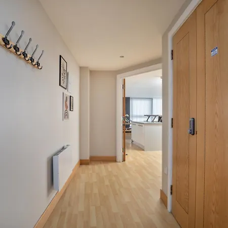 Large Penthouse In *