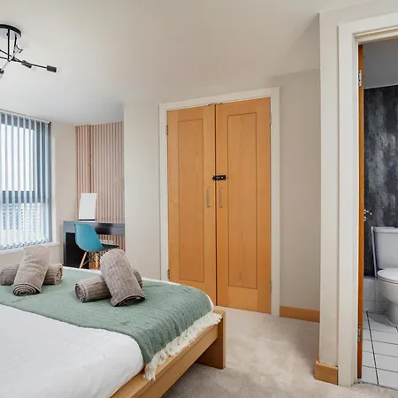 Large Penthouse In *