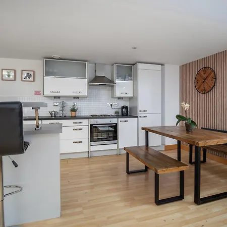 Large Penthouse In *