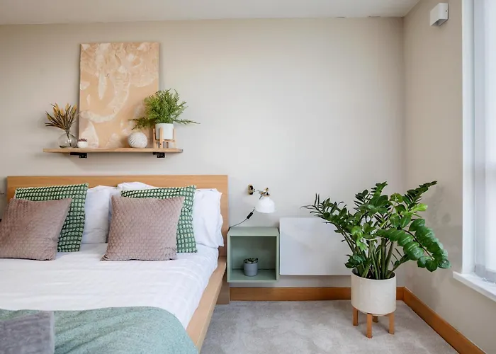 Large Penthouse In Leeds (West Yorkshire)