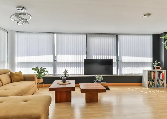 Large Penthouse In Appartamento