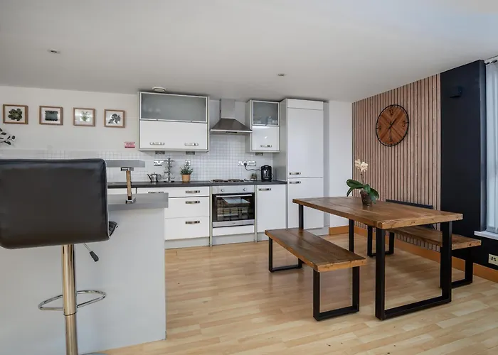 Large Penthouse In *