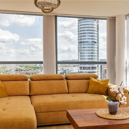 דירה Large Penthouse In לידס