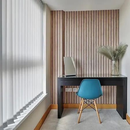 Апартаменты Large Penthouse In Лидс