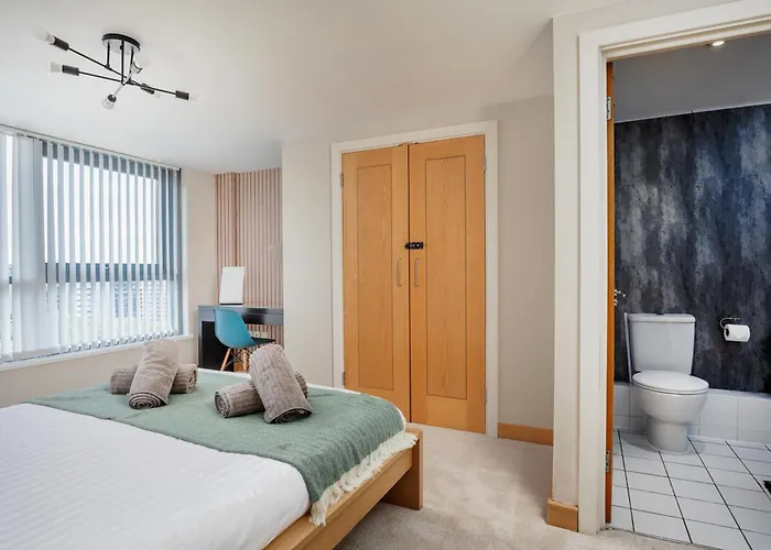 Large Penthouse In *