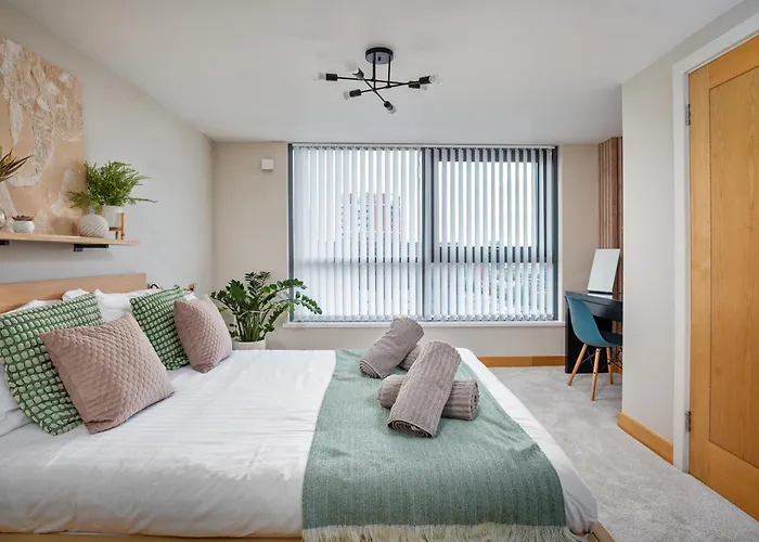 Large Penthouse In Appartement *